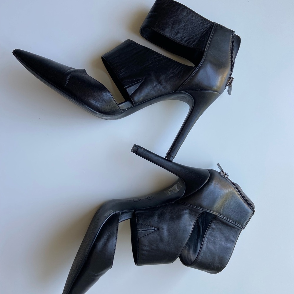 JESSICA SIMPSON Elegant Black Leather Stiletto Heels